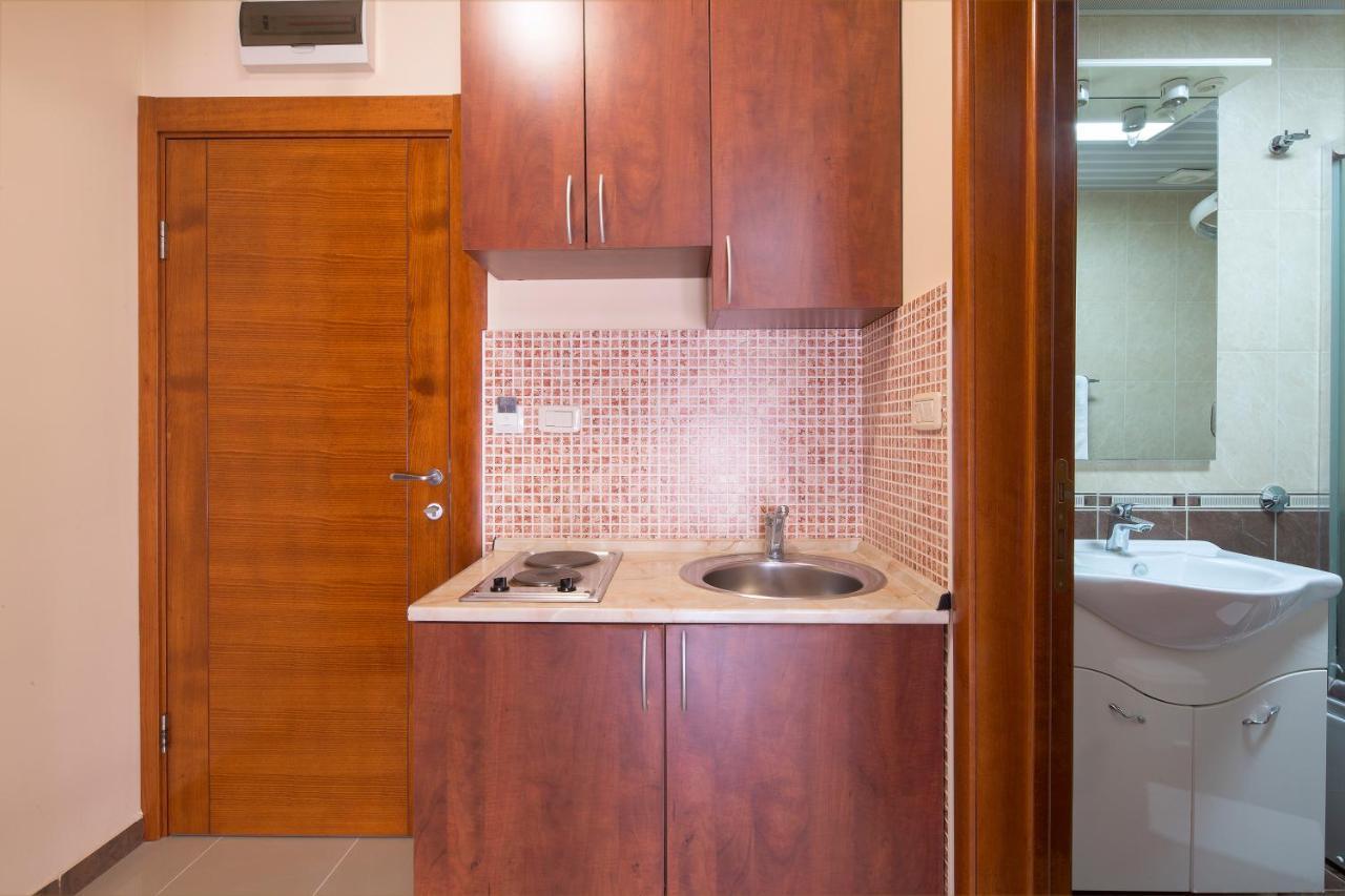 Apartmani Salus Budva Exteriör bild