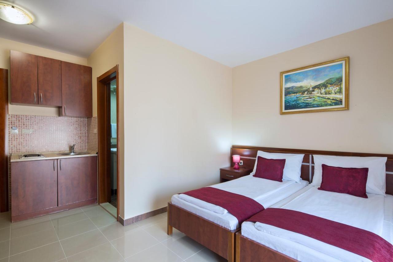 Apartmani Salus Budva Exteriör bild