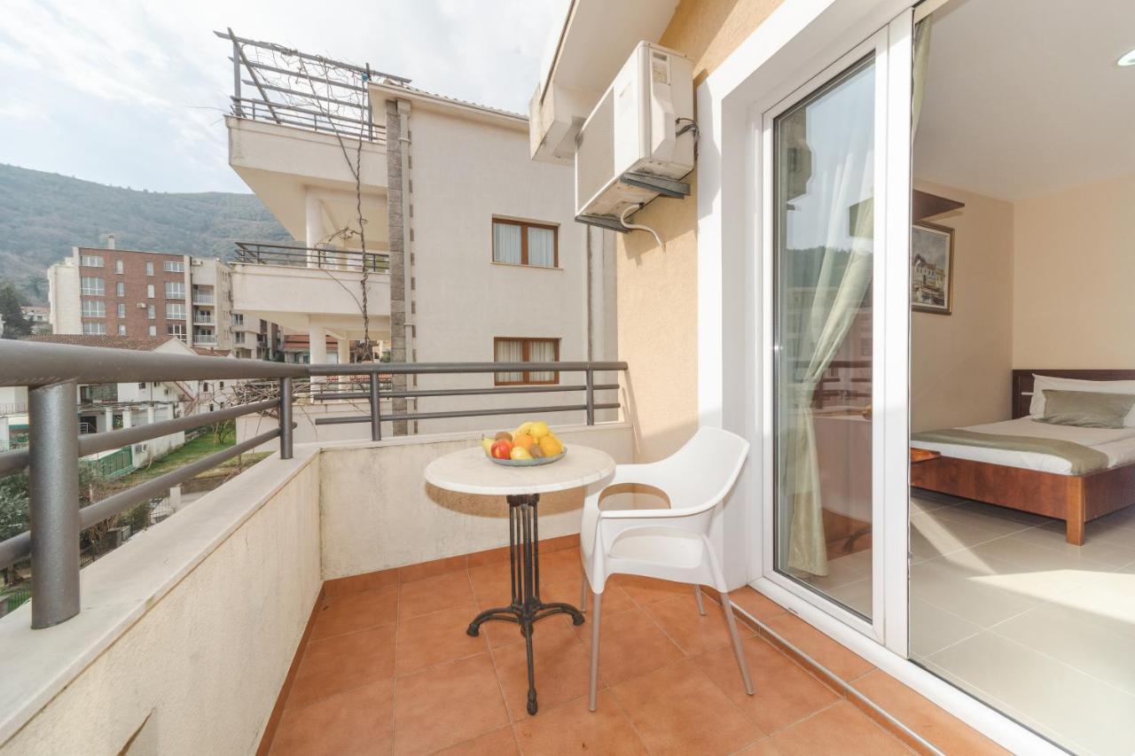 Apartmani Salus Budva Exteriör bild