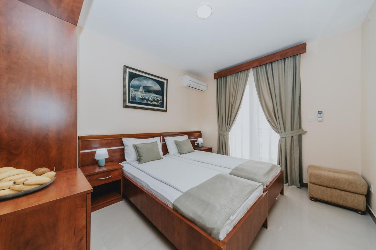 Apartmani Salus Budva Exteriör bild