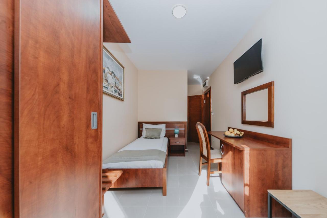 Apartmani Salus Budva Exteriör bild